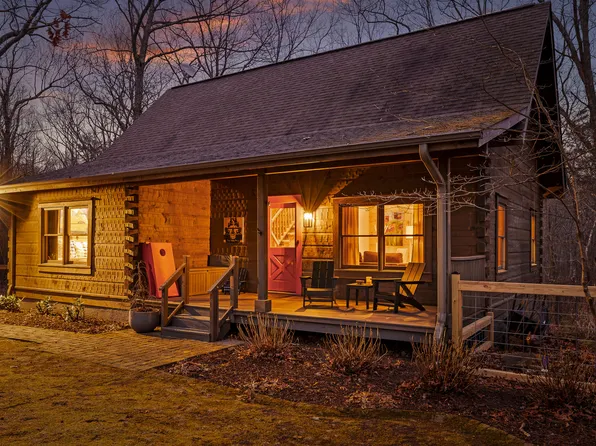 796 Tatum Mining Rd, Menlo, GA 30731