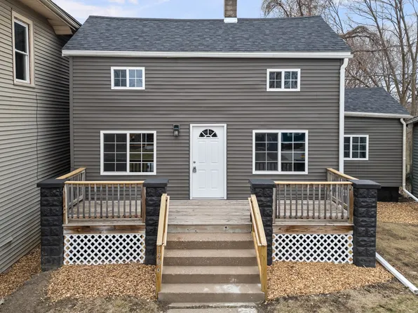 1906 E 13th St, Davenport, IA 52803