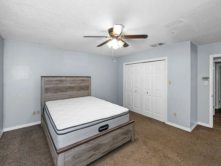 115 Donna Cir — Photo 20