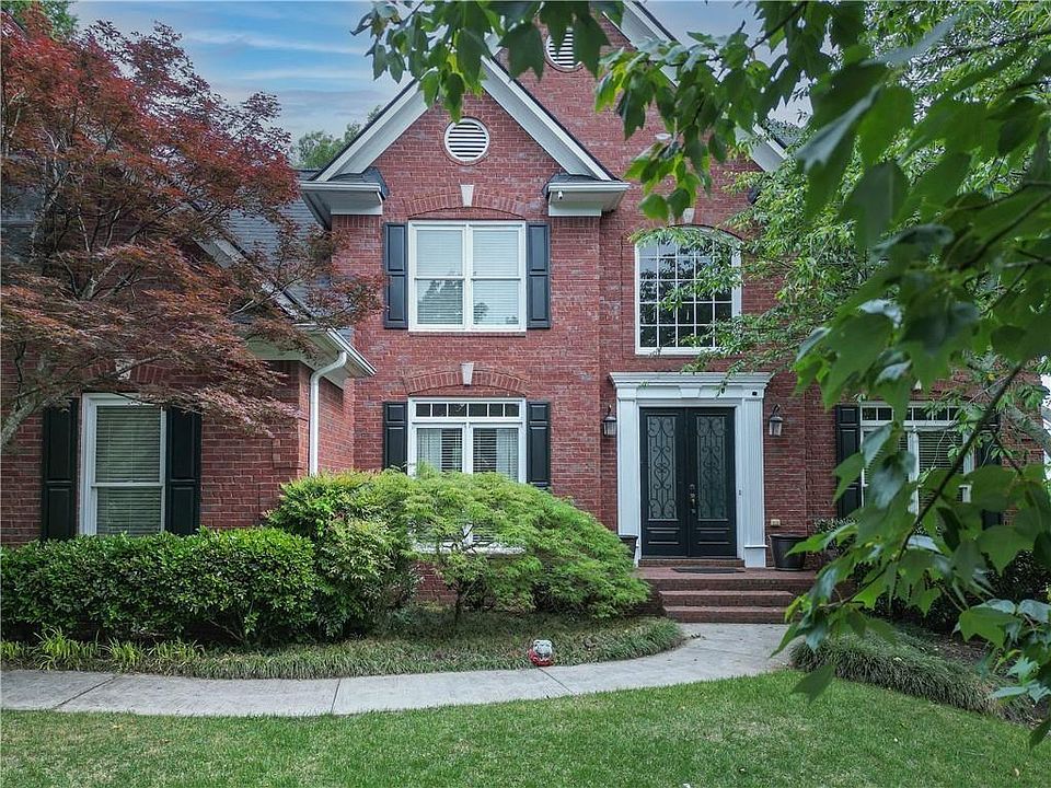 1st image of 2592 Dunmoore Dr