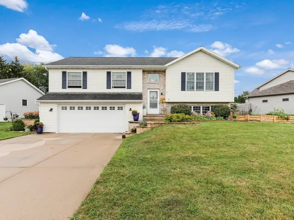 3249 Edmonton Dr, Sun Prairie, WI 53590