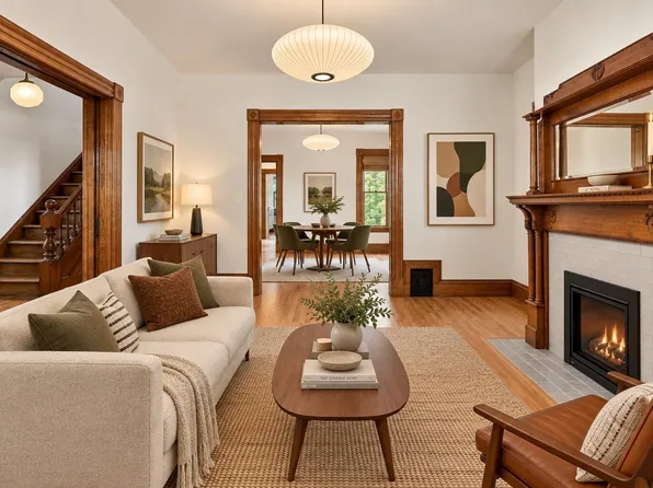 42 Clinton Ave, Holyoke, MA 01040