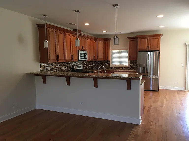 908 East St — Photo 10
