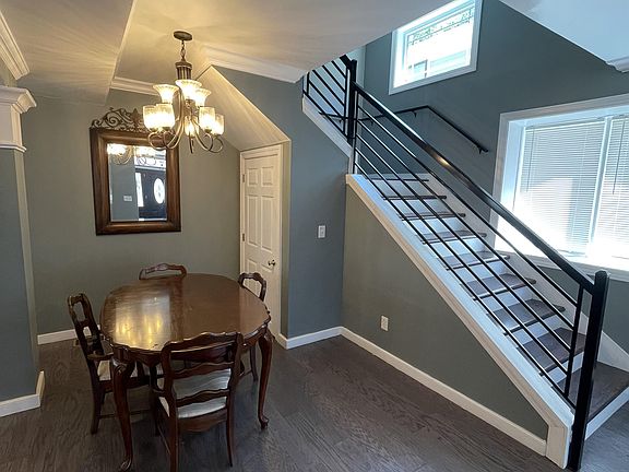 5th image of 3317 Graceland Ave #11