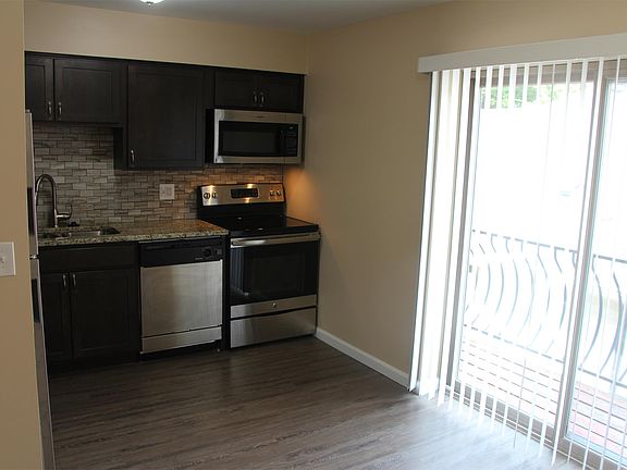 4th image of 2302 Salvador St APT 6