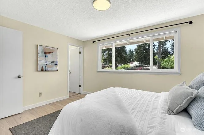 11423 38th Dr SE — Photo 15