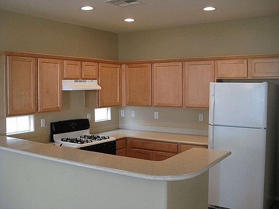 2nd image of 8953 Grand Emerald Ct