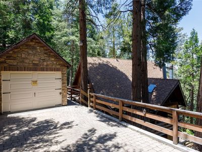 24686 Altdorf Dr, Crestline, CA, 92325