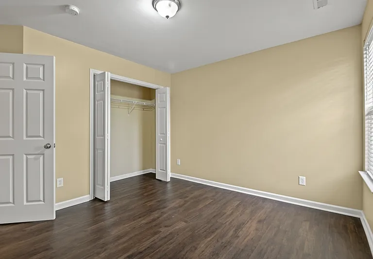 363 Sanctuary Park Dr — Photo 34