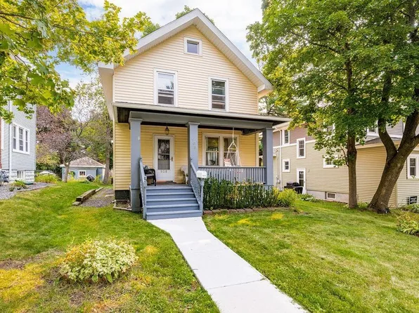 908 Grand View Ave, Duluth, MN 55812