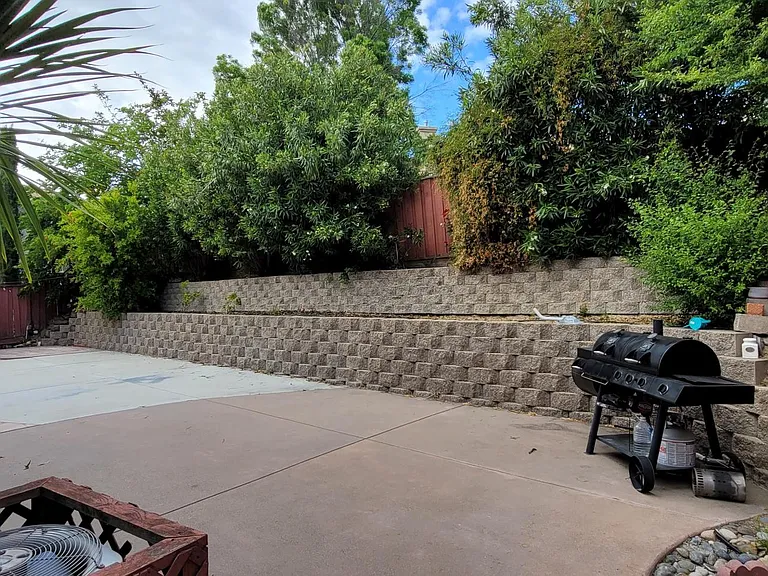 5745 Newfields Ln — Photo 20