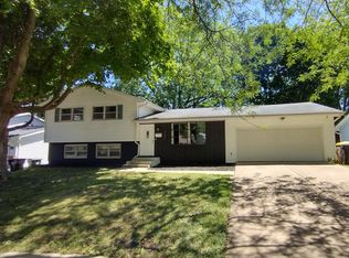 702 Angela Dr, Normal, IL 61761