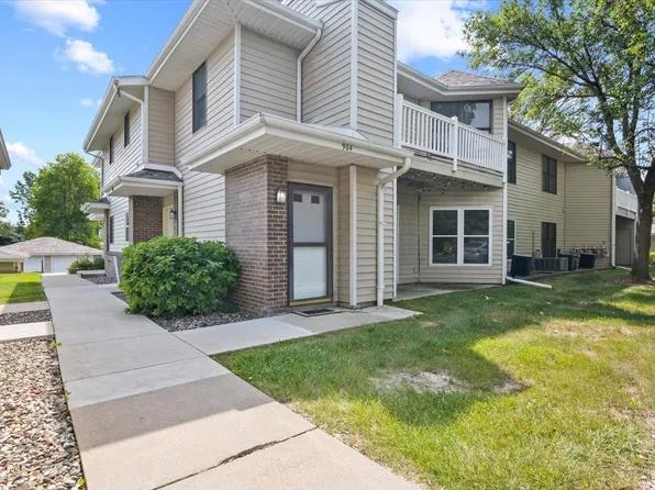 904 E Travelers Trl #79, Burnsville, MN 55337