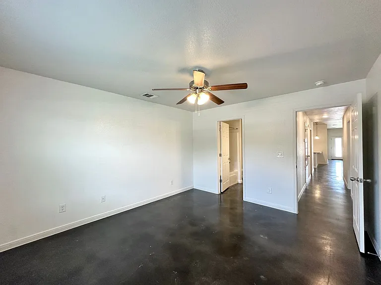 4507 Skyflower Ln — Photo 22