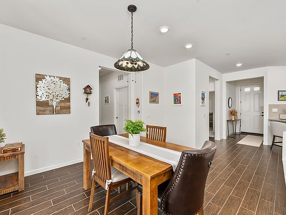 5th image of 7832 Sol Vista Ln