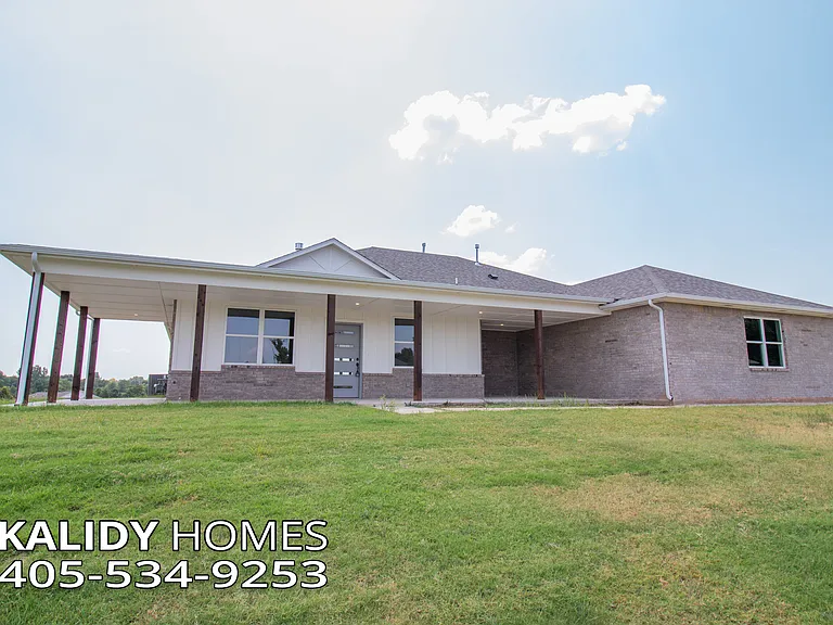 17584 Salma Rd — Photo 2