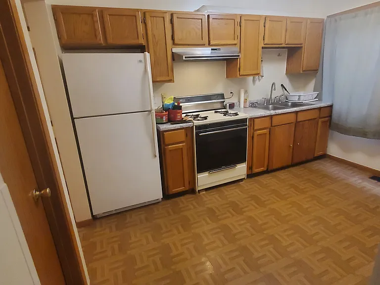 511 Olive St — Photo 4
