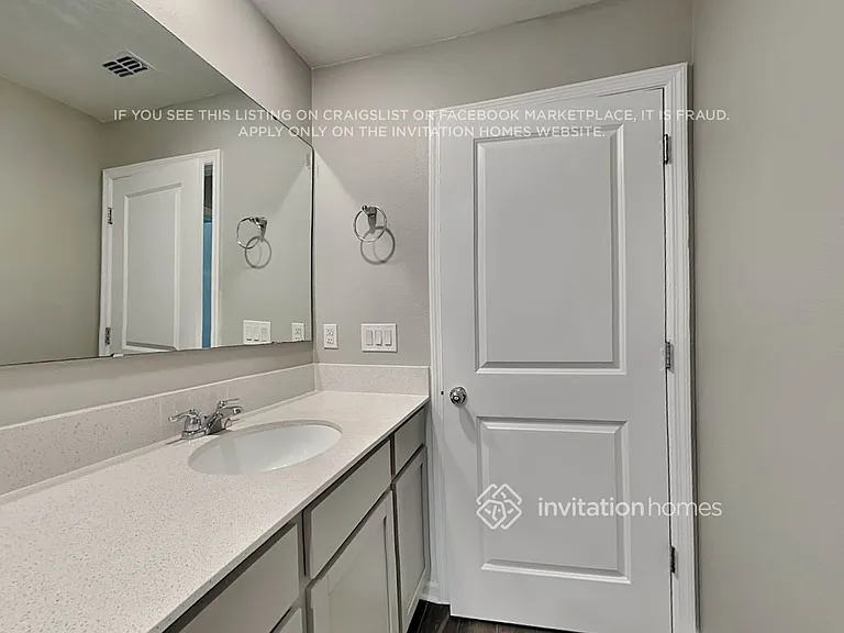 925 Caitlin Loop — Photo 11