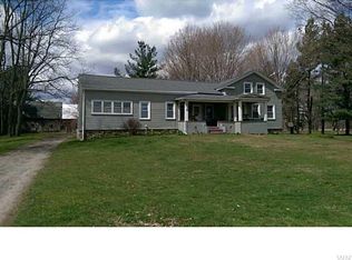 2238 Murdock Rd, Lyndonville, NY 14098