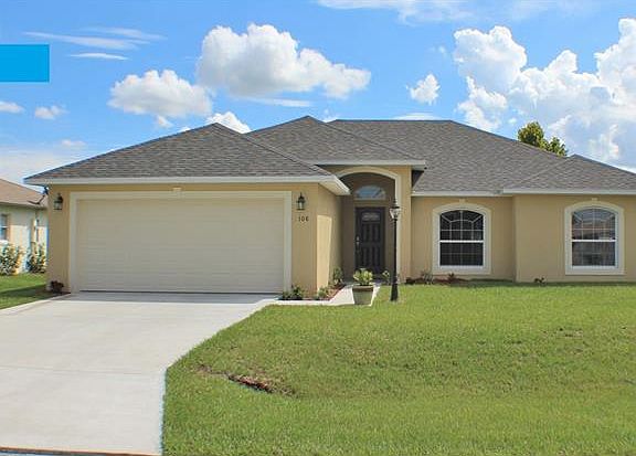 2nd image of 700 Toulon Dr.