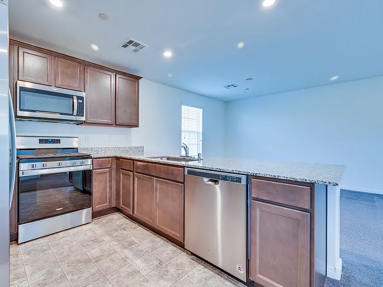 5202 Dubris Dr — Photo 22