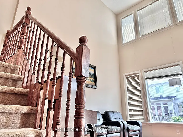 66 Madelon Dr — Photo 7