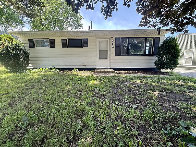 712 Maxwell St — Photo 15