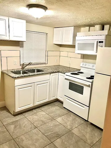 4706 Siegel St #4B Photo 1