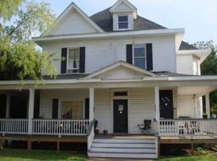 2102 Mountain View Ter SW, Roanoke, VA 24015