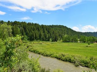 27 Hillside Loop Rd, Thayne, WY 83127