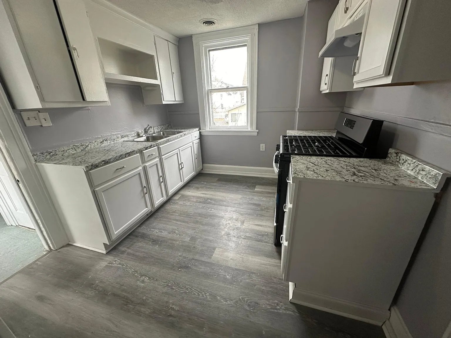 1139 Brinckerhoff Ave — Photo 3