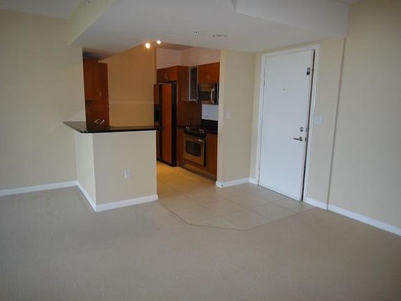 3rd image of 2775 NE 187th St APT 412