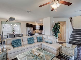 1405 Silver Ln, Aubrey, TX 76227