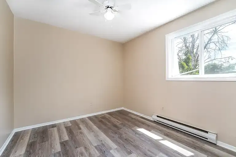 2444 Cleroux Cres #1 — Photo 9