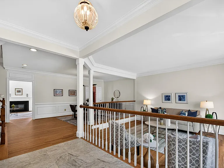 8016 Quarry Ridge Way — Photo 2