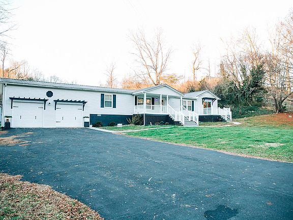 2nd image of 2792 Middle Wallens Creek Rd