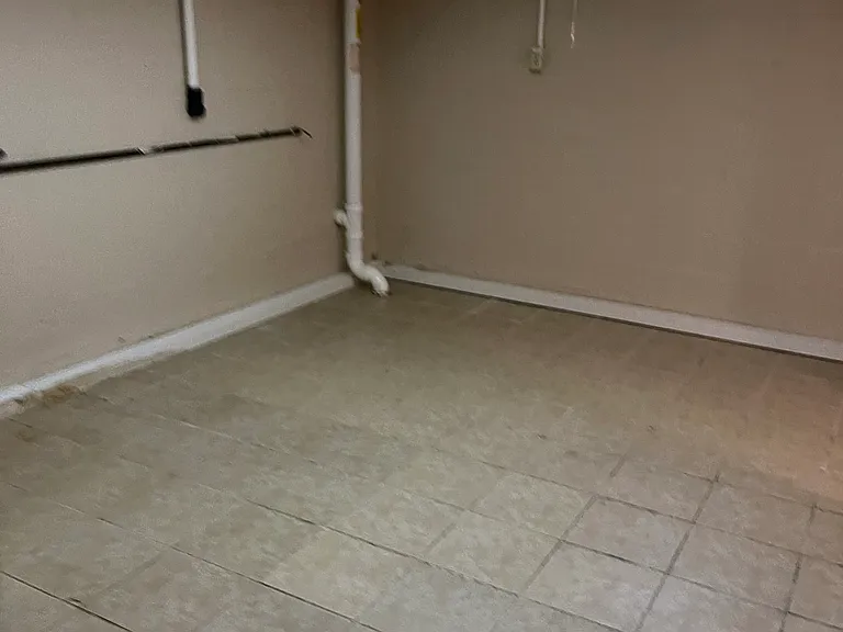 1826 W Winnebago Dr — Photo 17