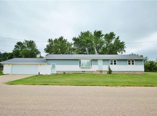323 5th St, Bagley, IA 50026