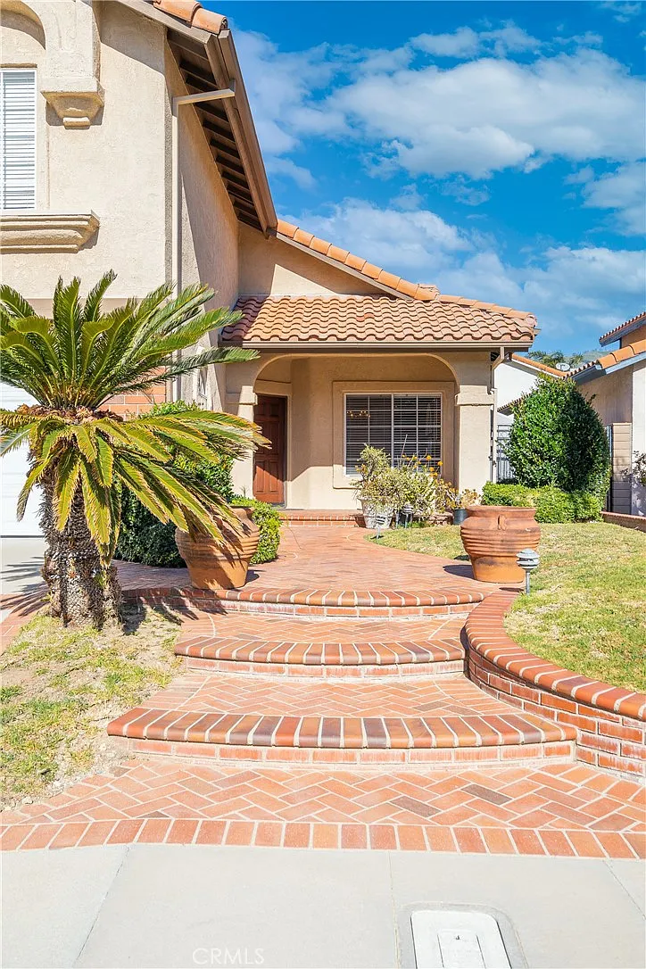 4 bed, 2814 sqft, $5,500 — Photo 4