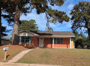1304 Donoho St, Hempstead, TX 77445