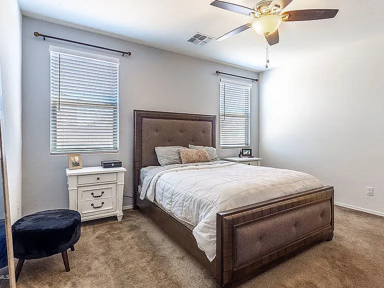 40849 W Patricia Ln — Photo 10