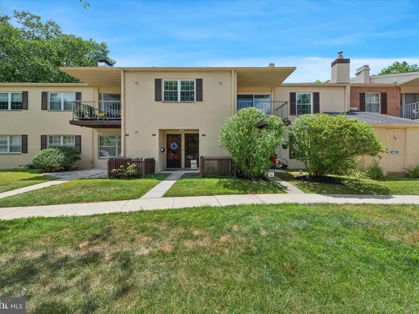 323 Old Forge Xing, Devon, PA 19333