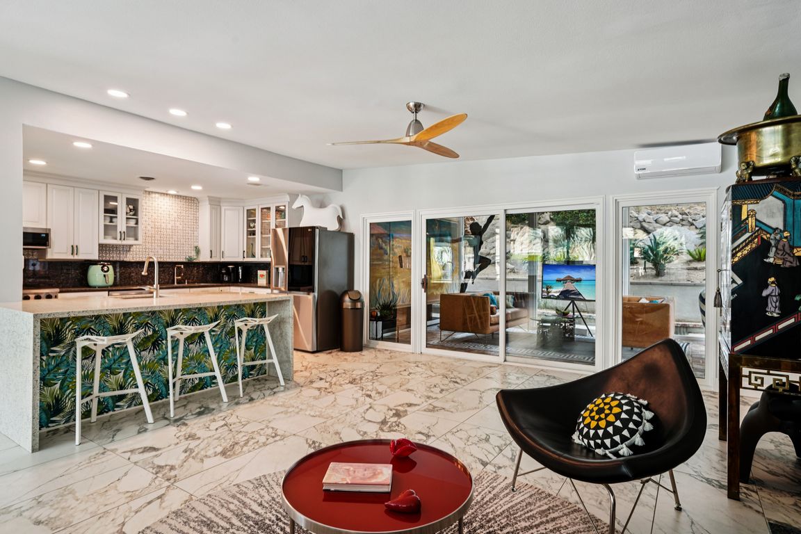 next background image