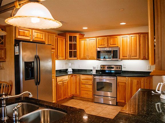 4th image of 1826 Parkland Dr #505