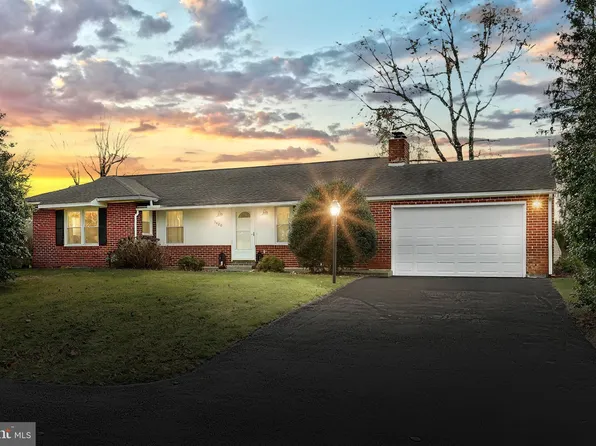 3420 Willow Rd, Dover, PA 17315