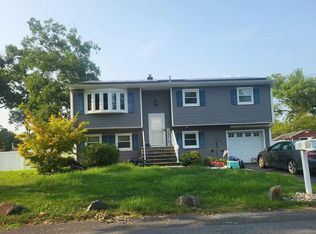 33 Brunswick Ave, Monroe Township, NJ