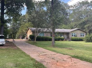 240 Frederick Dr, Athens, GA 30607