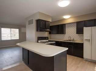 1701 Bayberry Ln, Flint, MI 48507