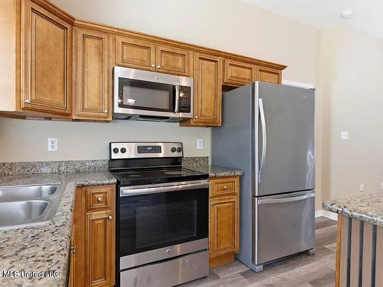 13056 Turtle Creek Pkwy — Photo 9
