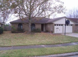 317 Forest Hills Dr, League City, TX 77573